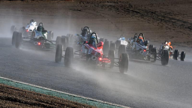 Formula Ford cars at Paddock Hill Bend