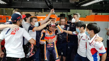Marc Márquez out of Valencia GP and vital Jerez test due to double vision