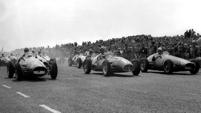 Alberto Ascari, Juan Manuel Fangio, Nino Farina, Ferrari 500, Maserati A6GCM, Grand Prix of Netherlands, Zandvoort, 07 June 1953. (Photo by Bernard Cahier:Getty Images)