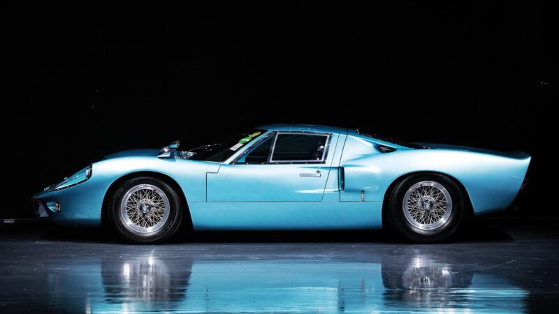 Ford GT40 MkIII KVA replica side