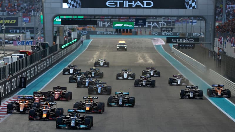 Lewis Hamilton leads at start of 2021 Abu Dhabi Grand Prix