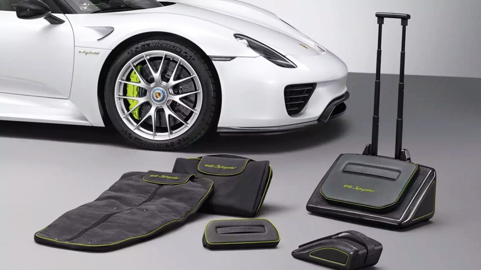 Luxury luggage for your performance car Automobilia Motor Sport