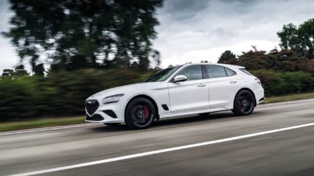 2022 Genesis G70 review: Into the firing line