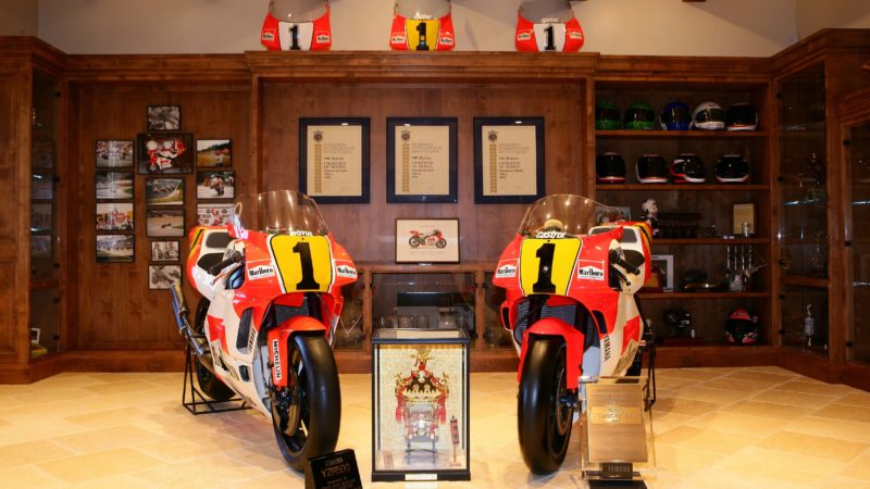 990-and-1991-title-winning-Yamahas-in-Wayne-Rainey-trophy-room