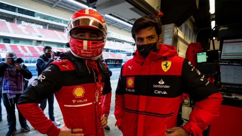 Sainz Leclerc Ferrari 2022 Barcelona