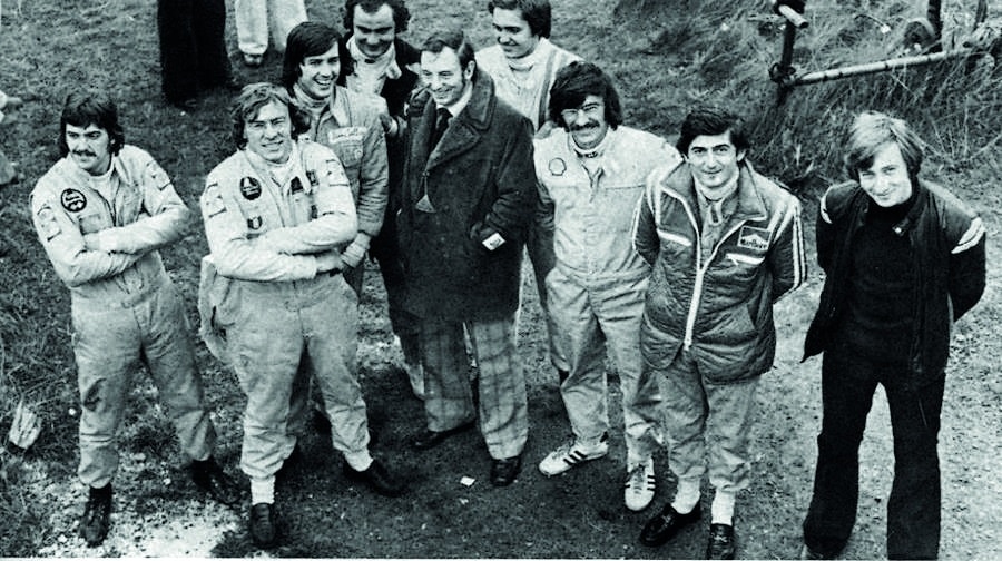 Les Thacker with Formula 3 drivers