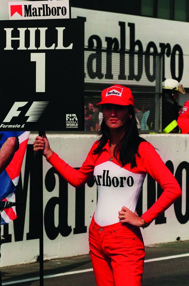 Marlboro F1-pit-girl