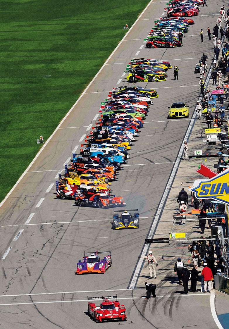 Cars line up at start of 2022 Daytona 24