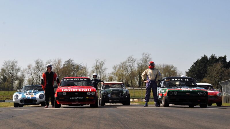 Group 1 touring cars at Castle Combe