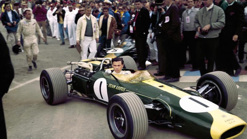 Jim-Clark-Lotus-at-Indianapolis