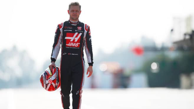 Kevin Magnussen confirms 2022 F1 return with Haas