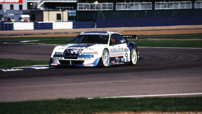 Oliver-Gavin-Vauxhall-Calibra