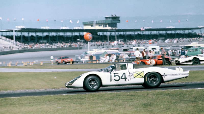 Porsche 907 KH at 1968 Daytona 24 Hours