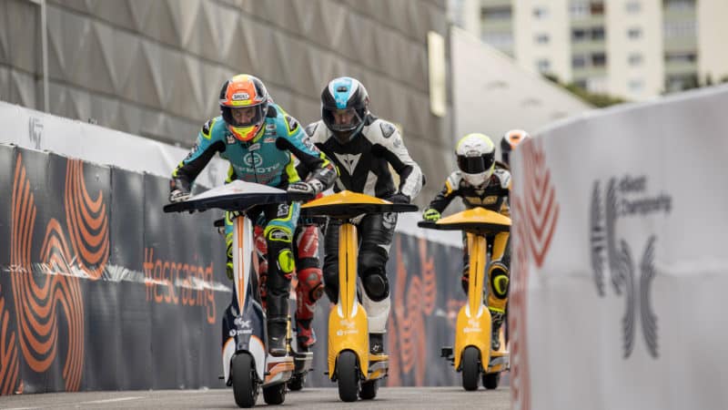 eSkooter race in city