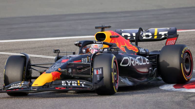 Red Bull RB18, F1 testing