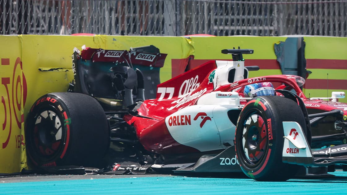 77 BOTTAS Valtteri (fin), Alfa Romeo F1 Team ORLEN C42, action, crash, accident, during the Formula 1 Crypto.com Miami Grand Prix 2022, 5th round of the 2022 FIA Formula One World Championship, on the Miami International Autodrome, from May 6 to 8, 2022 in Miami Gardens, Florida, United States of America - Photo Florent Gooden / DPPI