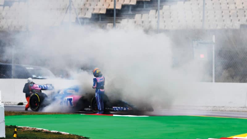 Alpine of Fernando Alonso on fire