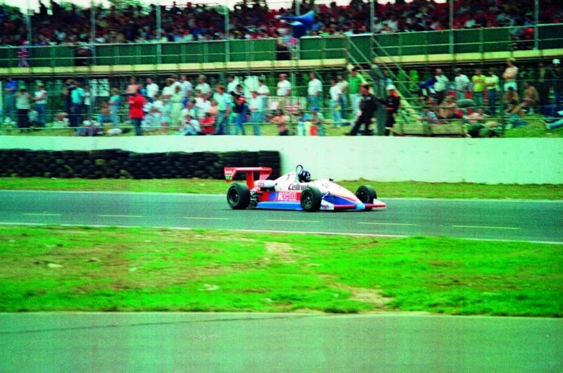 Damon Hill in F3 race at Silverstone 1987