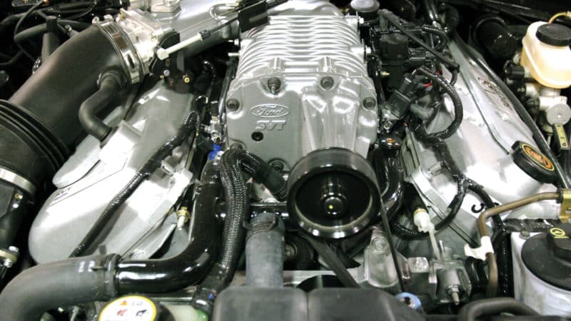 Ford V8 engine in Panoz Esperante