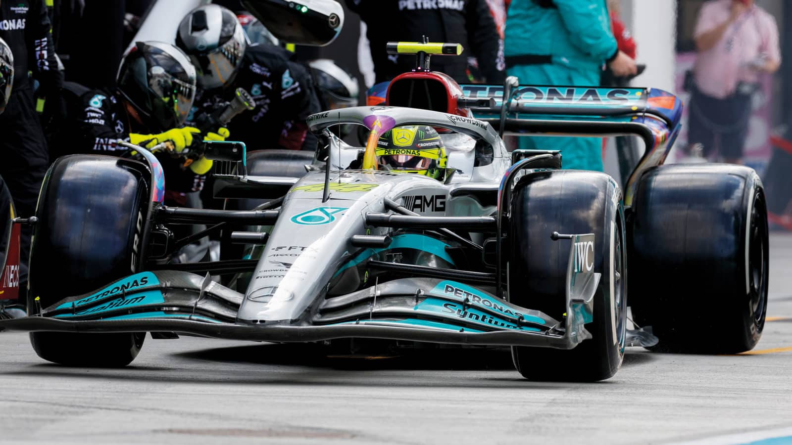 Lewis Hamilton makes a pitstop art the 2022 Miami Grand Prix