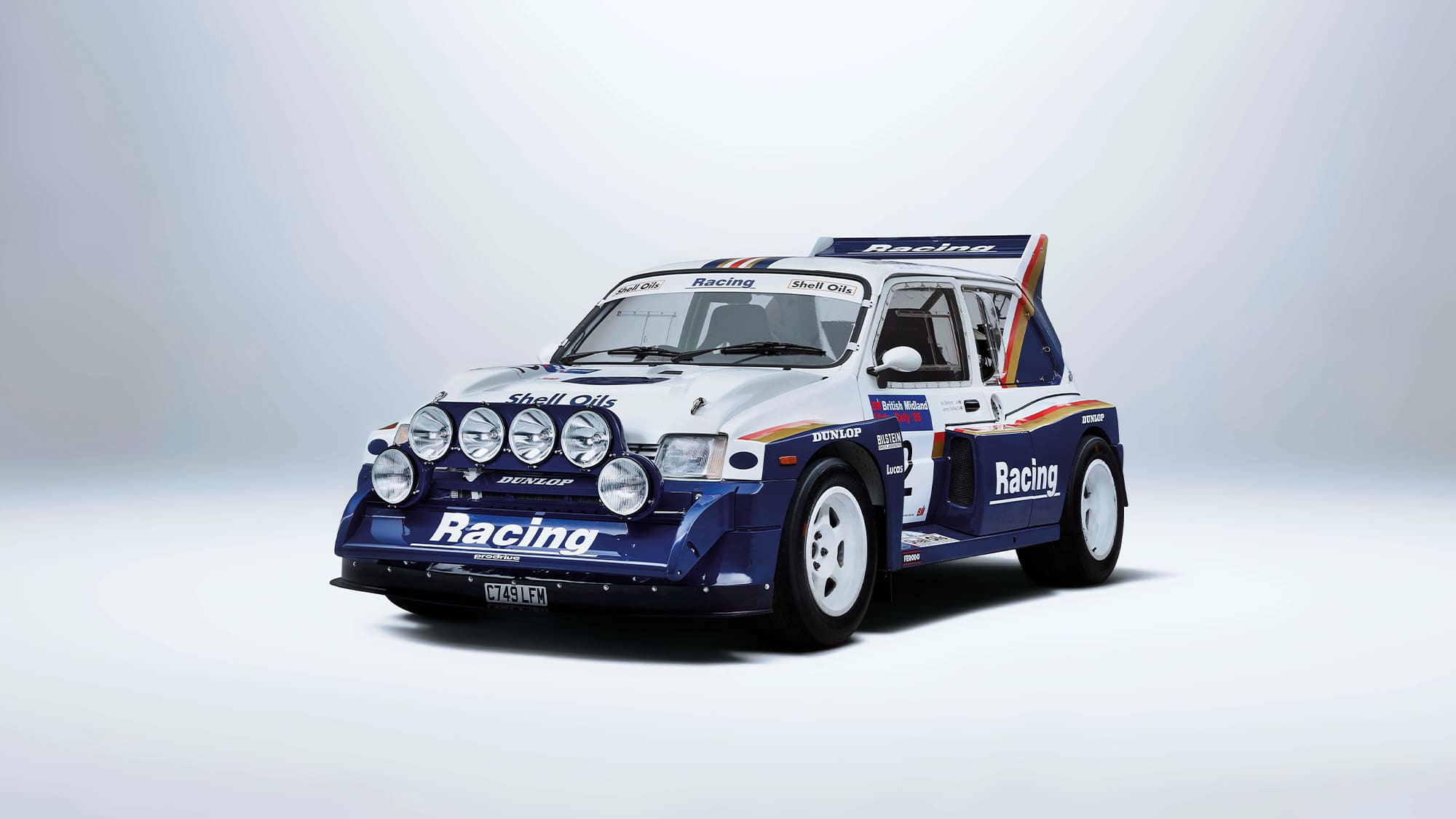 Metro 6R4 in Rothmans colours