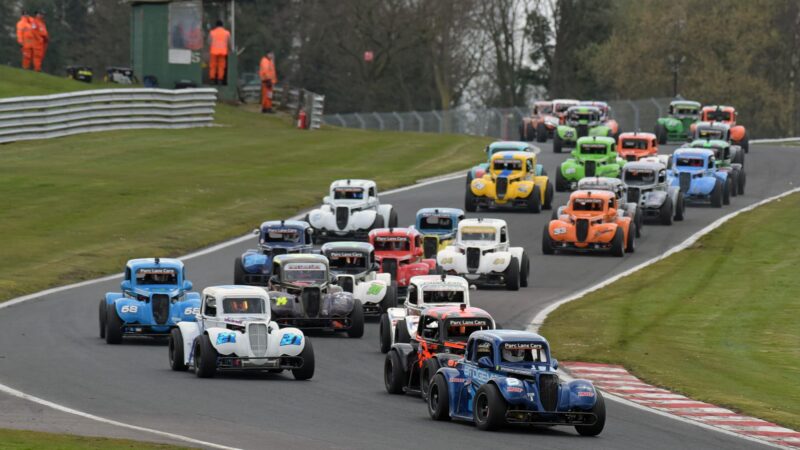 Start of Legends race at Oulton Park in 2022