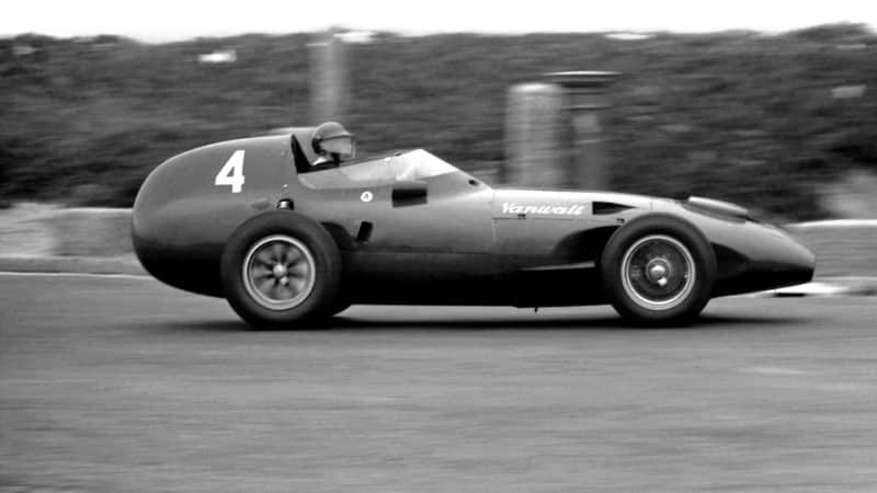 Vanwall of Tony Brooks in the 1958 Portuguese Grand Prix