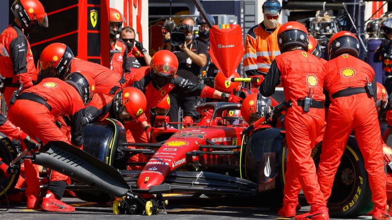 Carlos Sainz pitstop at the 2022 French Grand Prix