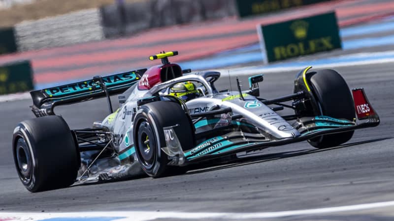 LE CASTELLET - Lewis Hamilton in his Mercedes during the F1 Grand Prix of France at Circuit Paul Ricard on July 24, 2022 in Le Castellet, France. REMKO DE WAAL (Photo by ANP via Getty Images)