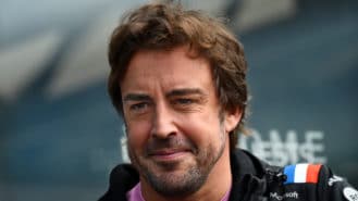 Alonso to join Aston Martin for 2023 in surprise F1 move