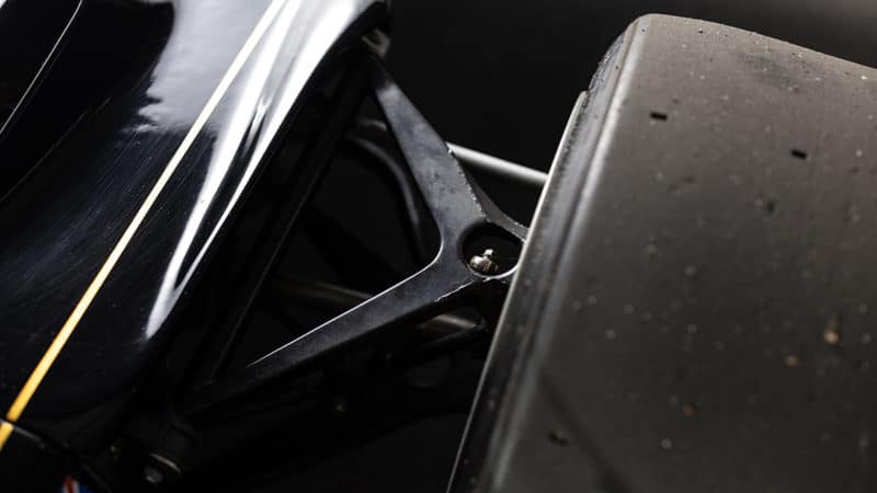 Front wishbone on the Lotus 72/5