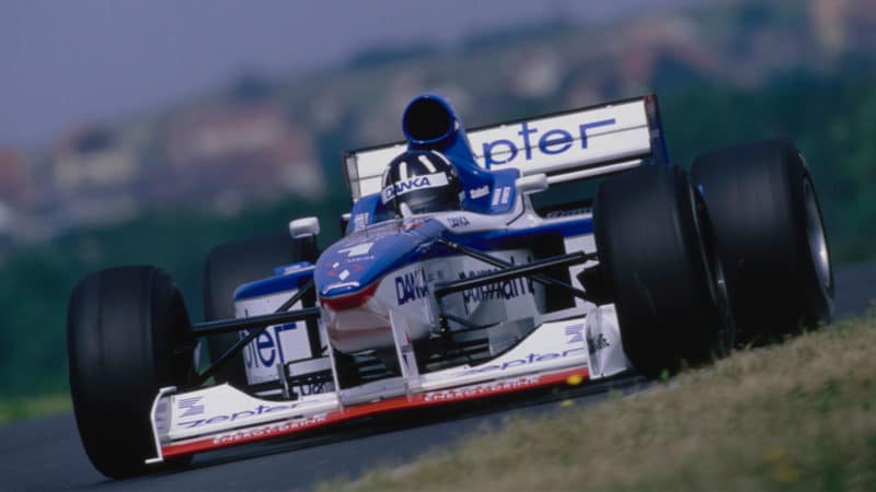 Damon-Hill-driving-for-Arrows-at-the-1997-Hungarian-GP