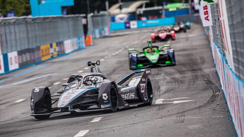 Mercedes-driver-Stoffel-Vandoorne-at-the-2022-Seoul-E-Prix