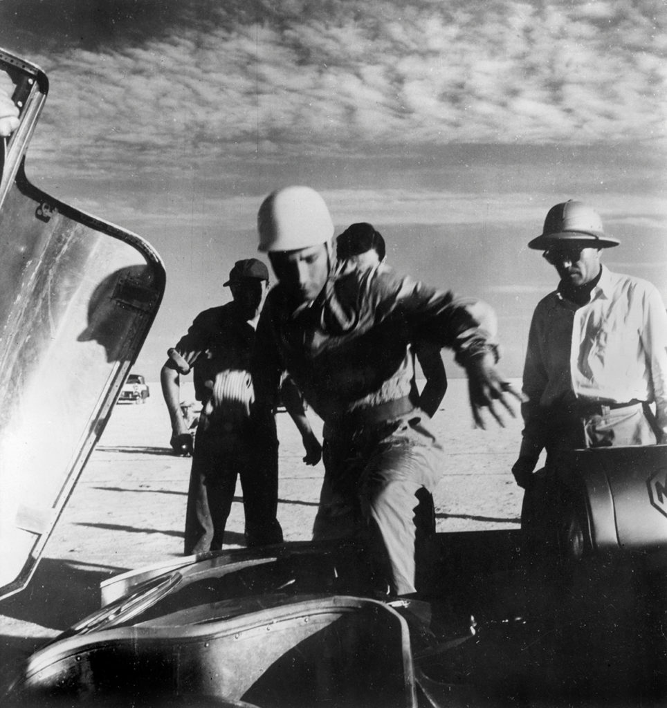 Stirling Moss climbs aboard the MG’s EX181 at Bonneville in 1957.