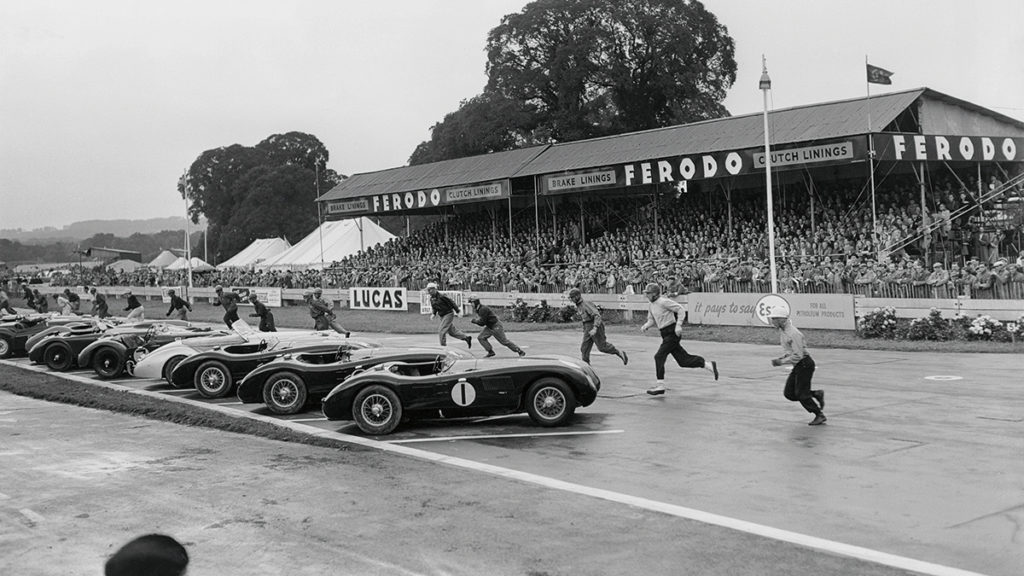 The start of the 1952 Goodwood Nine Hours