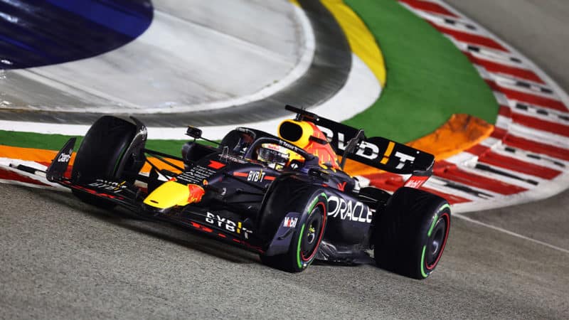 Red-Bull-F1-driver-Max-Verstappen-at-the-2022-Singapore-GP-8