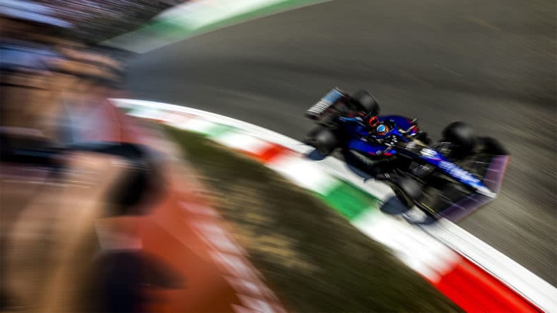 WIlliams-driver-Nyck-de-Vries-at-the-2022-Italian-GP-at-Monza