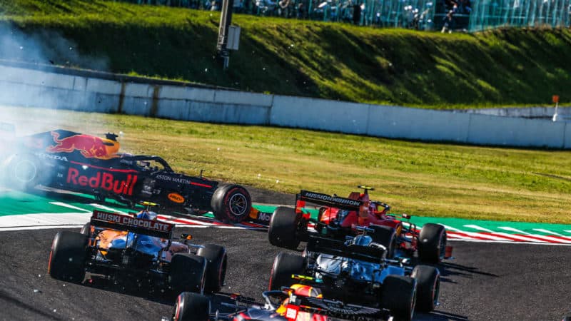Crash-at-start-of-2019-Japanese-GP