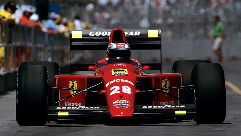 Ferrari-F1-driver-Gerhard-Berger-at-the-1989-Phoenix-GP