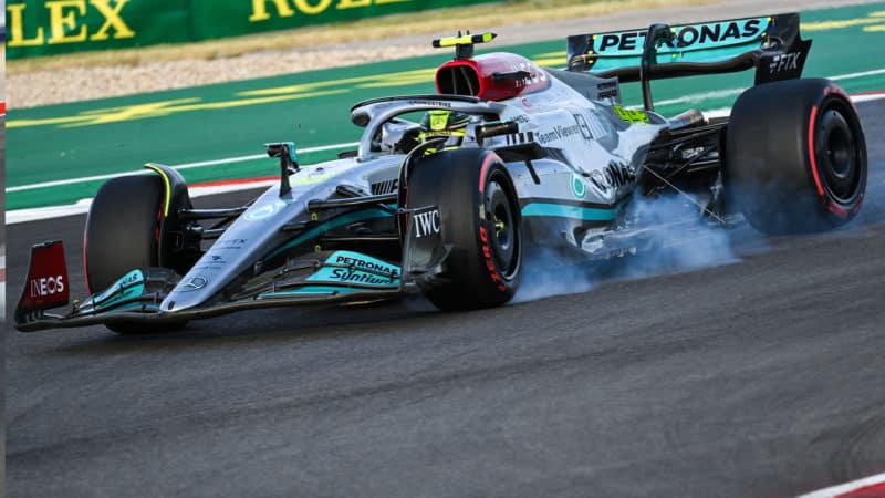 Lewis Hamilton locks up in qualifying at the 2022 US GP