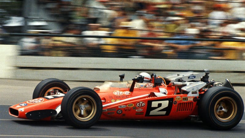 Mario-Andretti-racing-at-1969-Indianapolis-500