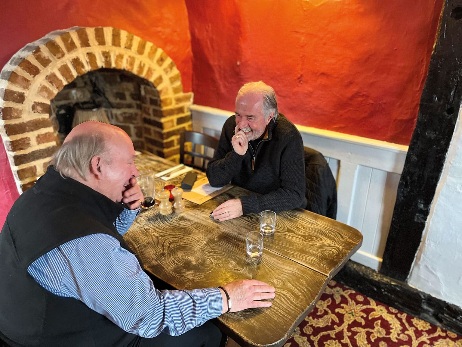 Nigel Roebuck and Maurice Hamilton at the table