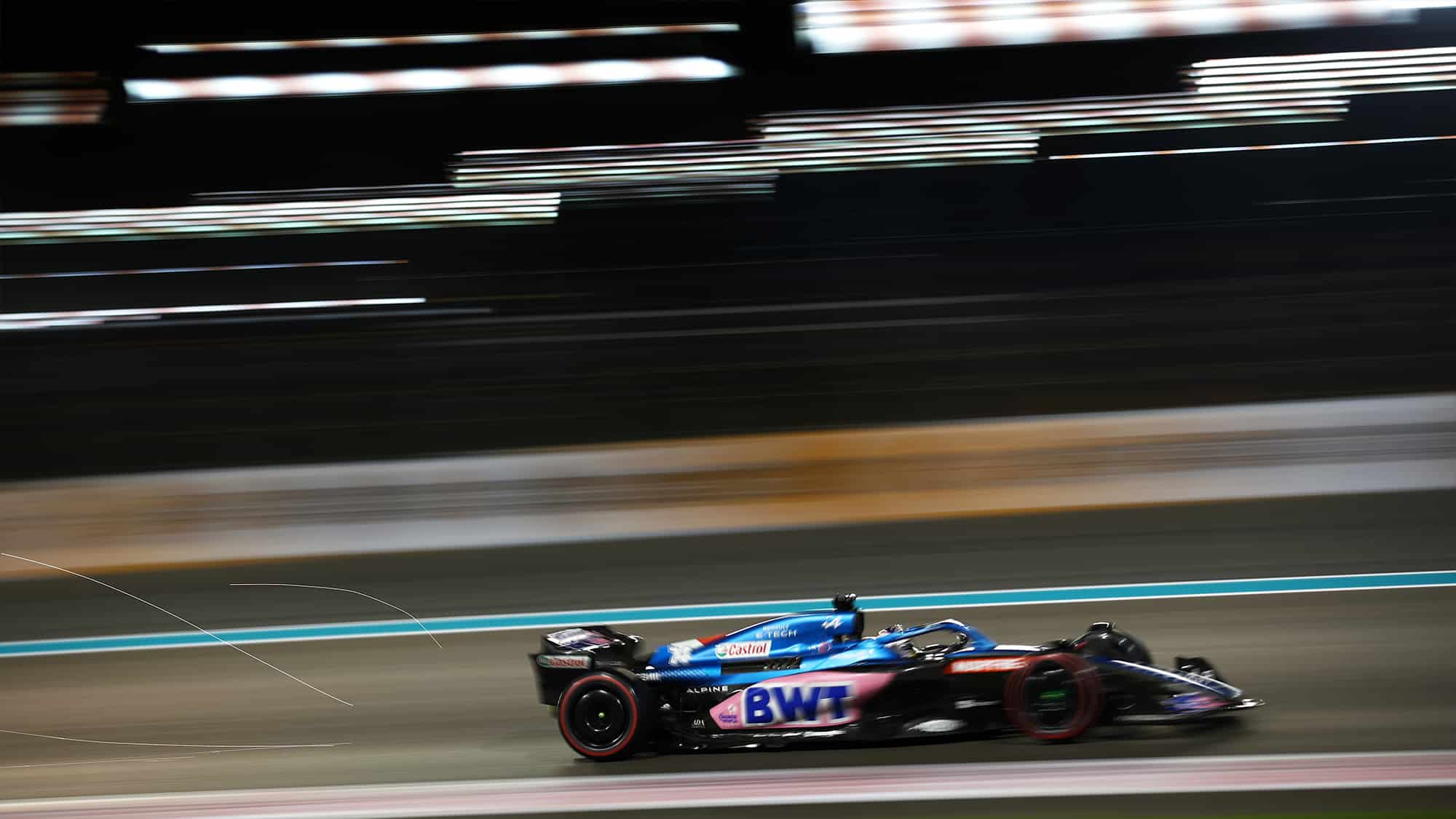 Fernando Alonso's Alpine during qualifying for the 2022 Abu Dhabi Grand Prix