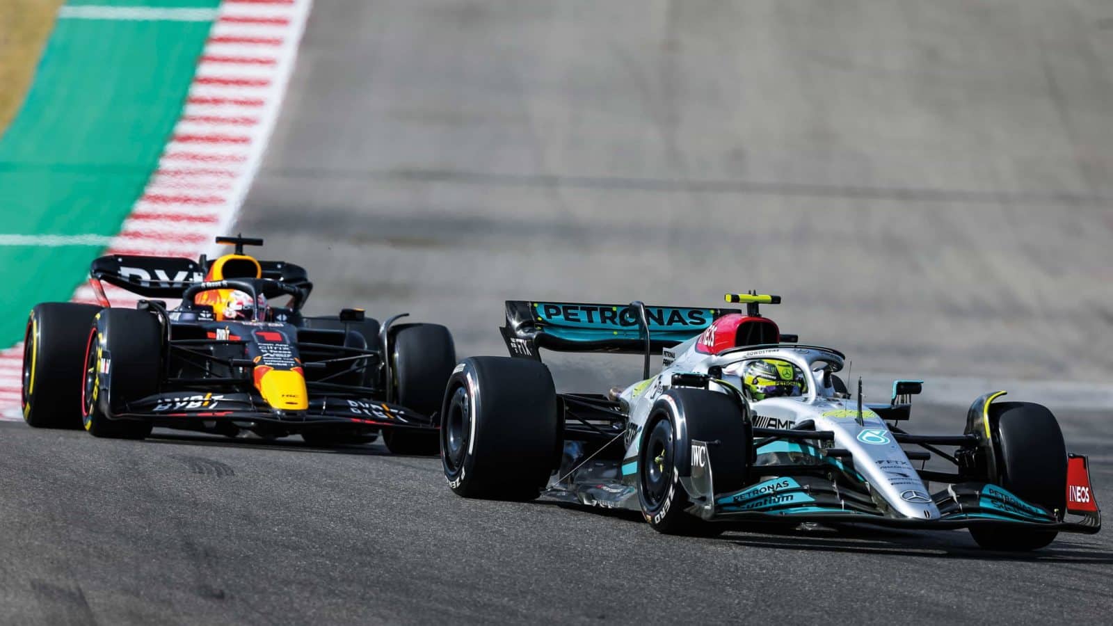 Hamilton and Verstappen battle on track
