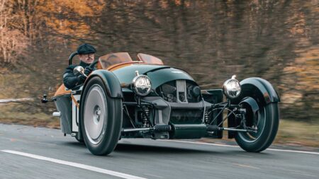Morgan Super 3 review: Barman, champagne!
