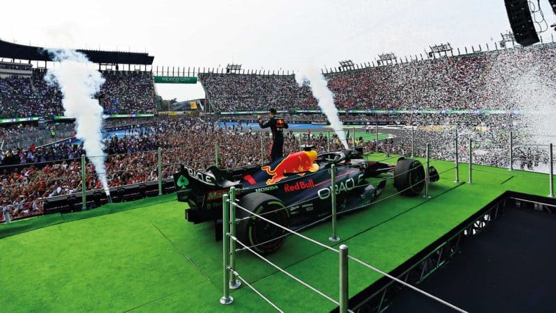 Verstappen wins Mexican GP