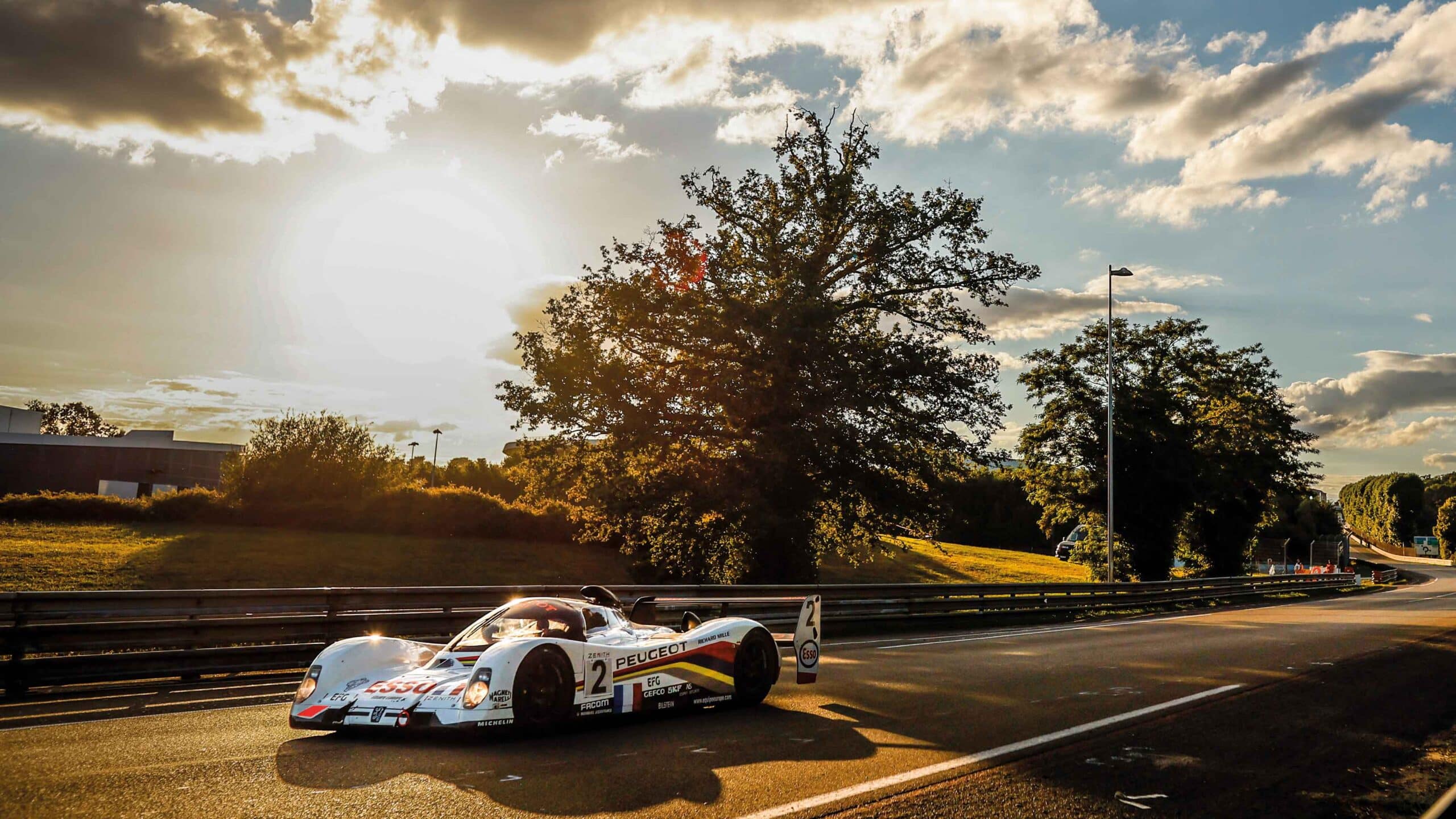 1991 Peugeot 905 Evo 1 Bis Group C beast