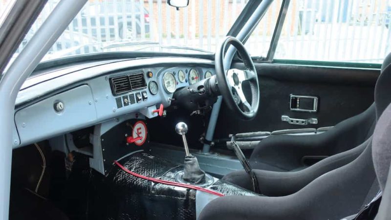 1972 MGB GT V8 interior
