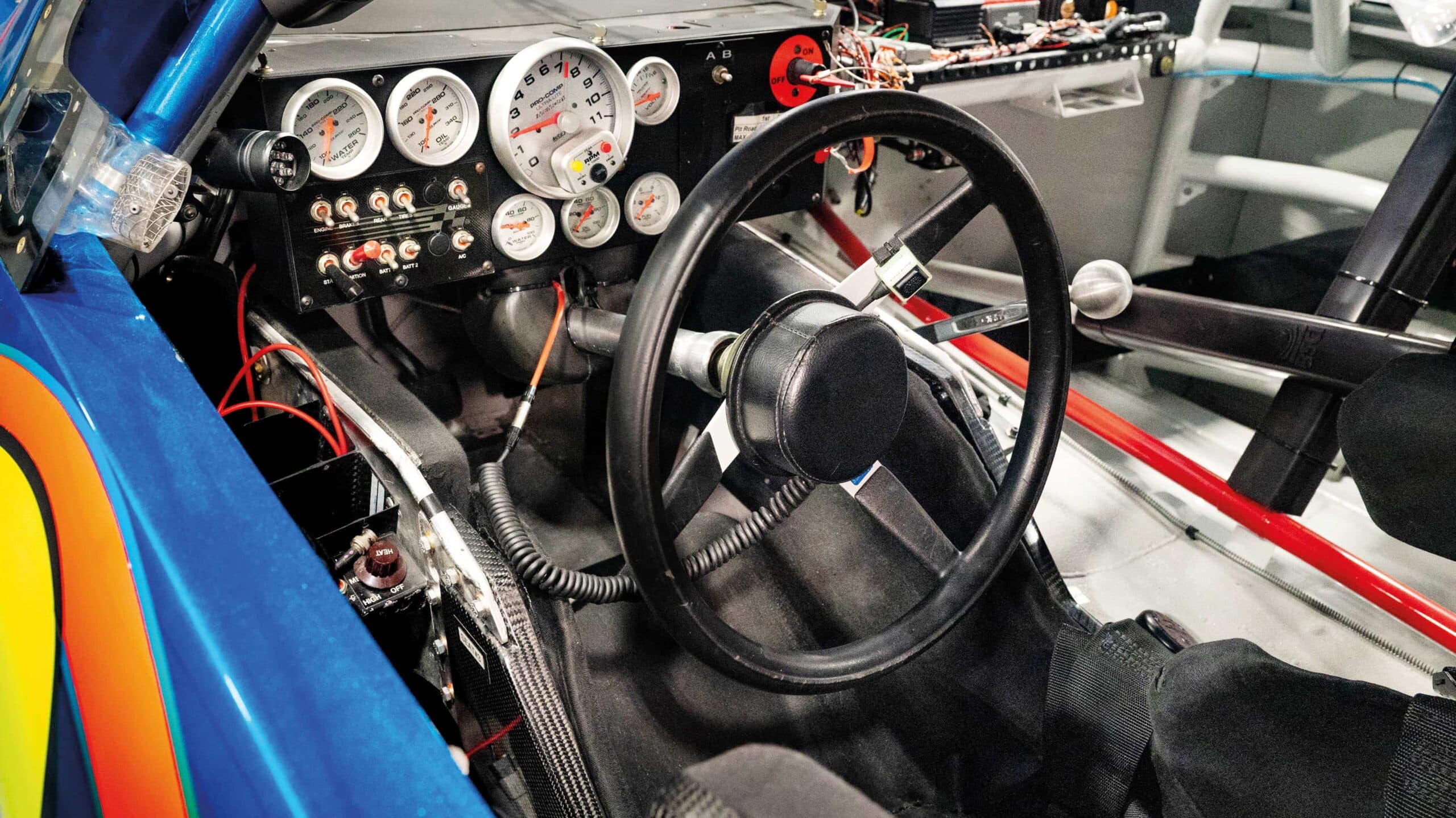 2006-Chevrolet-Monte-Carlo-SS-NASCAR--Jeff-Gordon-Interior