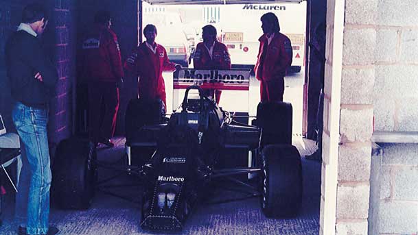 Alasin Prosts McLaren in garage
